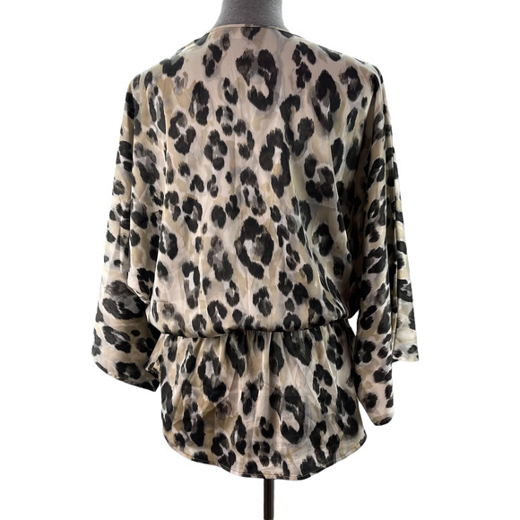 Chicos Satin Top Animal Print Drop Waist Tunic Oversized Chicos Size 0 - Picture 4 of 12
